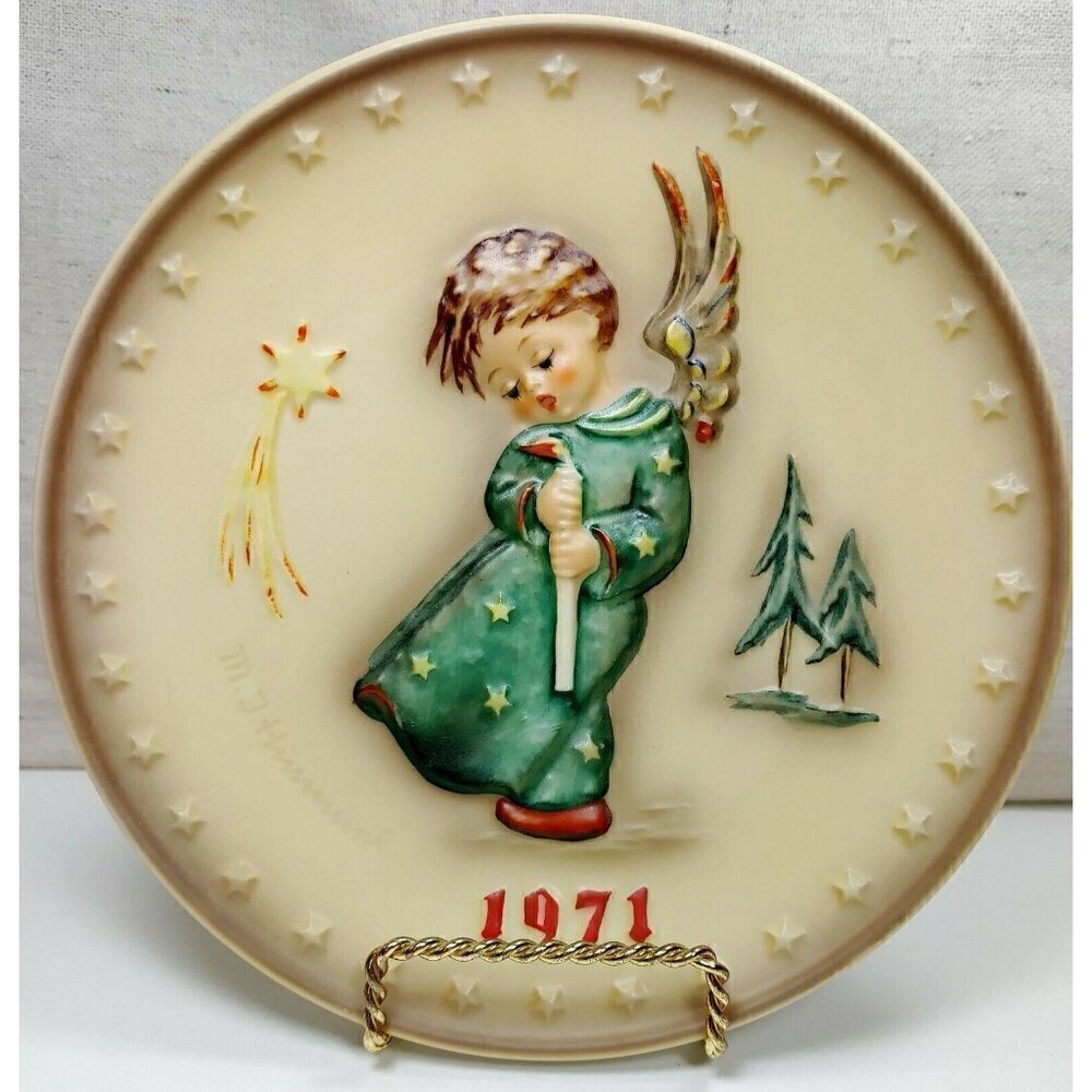M J Hummel 1971 Hand Painted Porcelain First Edition 100 Years Angel Plate VTG